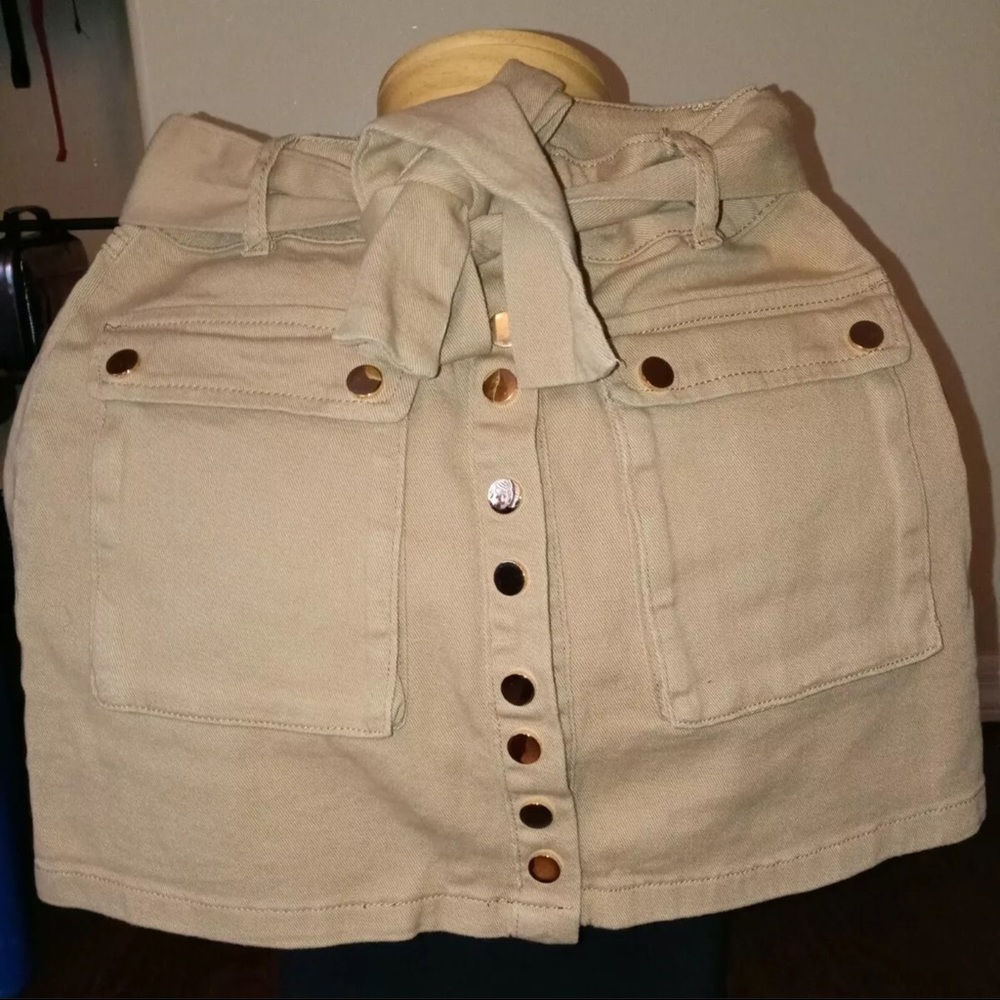 Pre own Fashion Nova  DENIM SKIRT